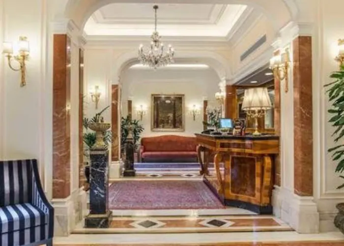 Del Senato Ξενοδοχείο 3*