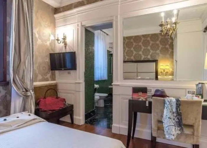 Otel Del Senato Roma